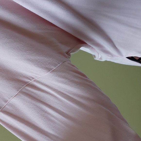 Aritzia "Babaton", size M, light dusy pink color top - Picture 3 of 8